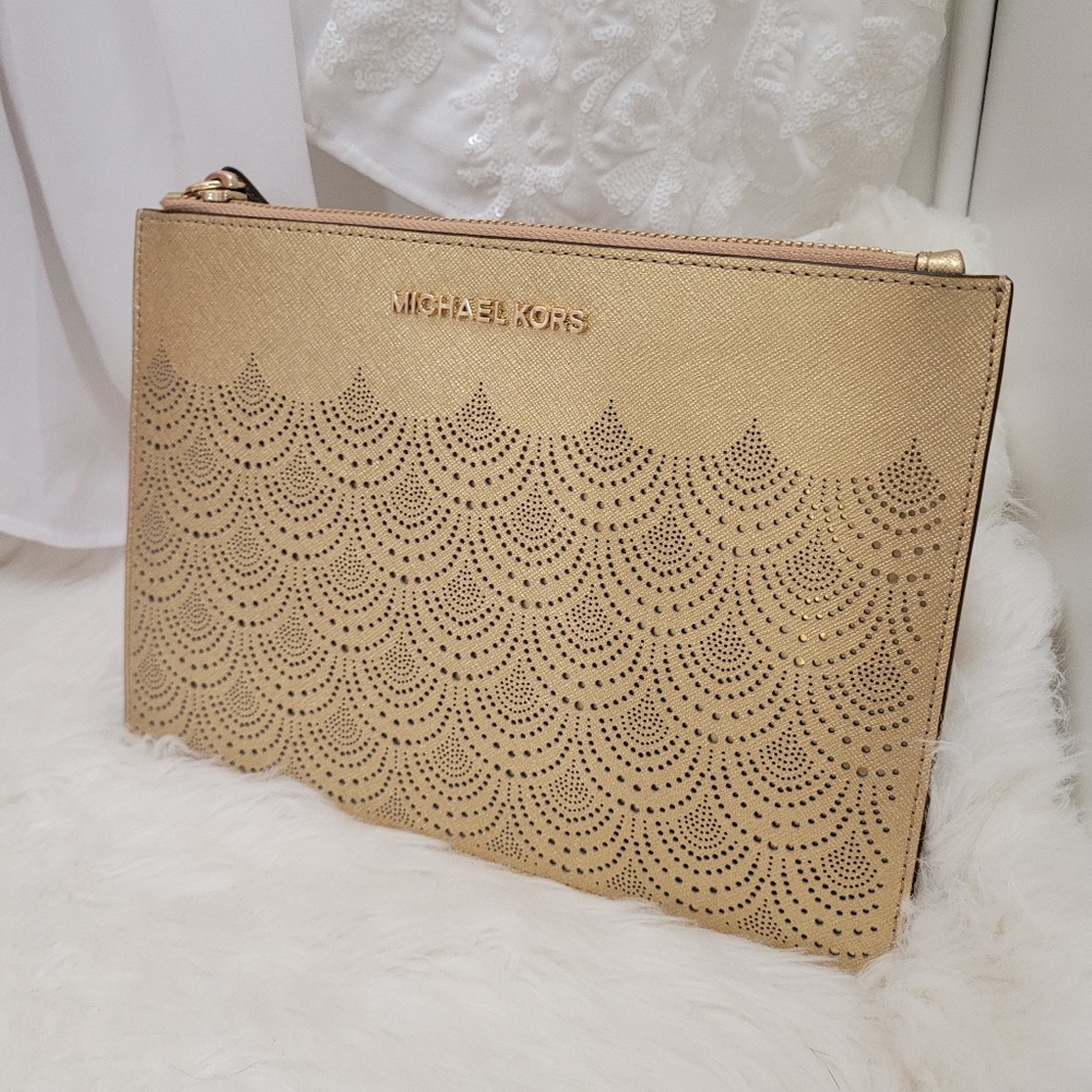 Michael Kors XL Zip Clutch Wristlet